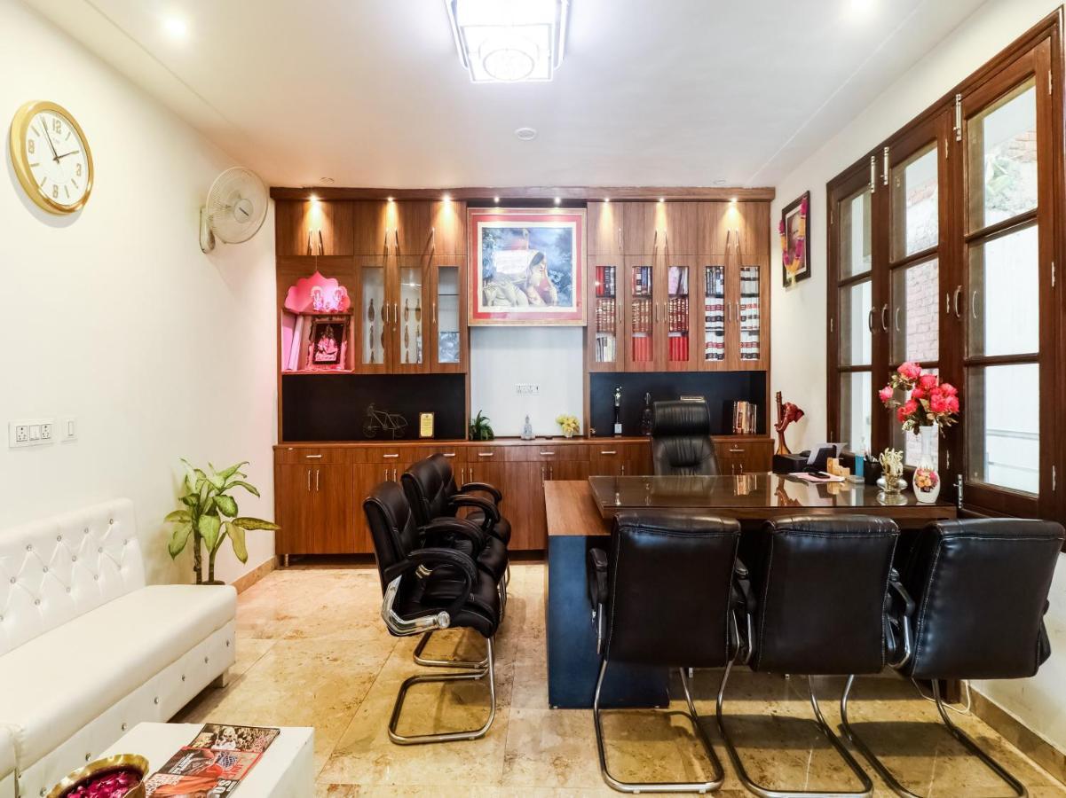 Oyo Lck1233 Rivaaj Palace Lakhnau Kültér fotó