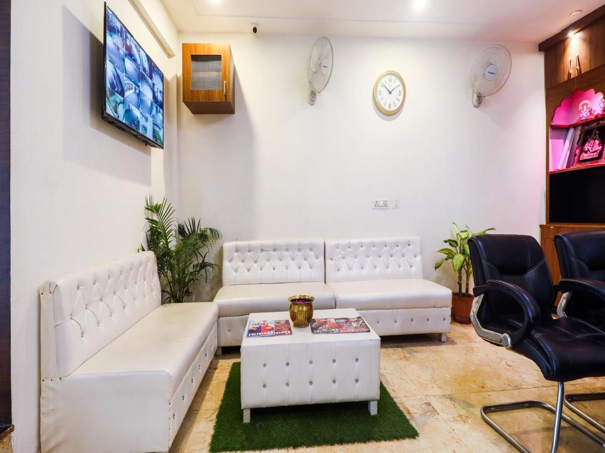 Oyo Lck1233 Rivaaj Palace Lakhnau Kültér fotó